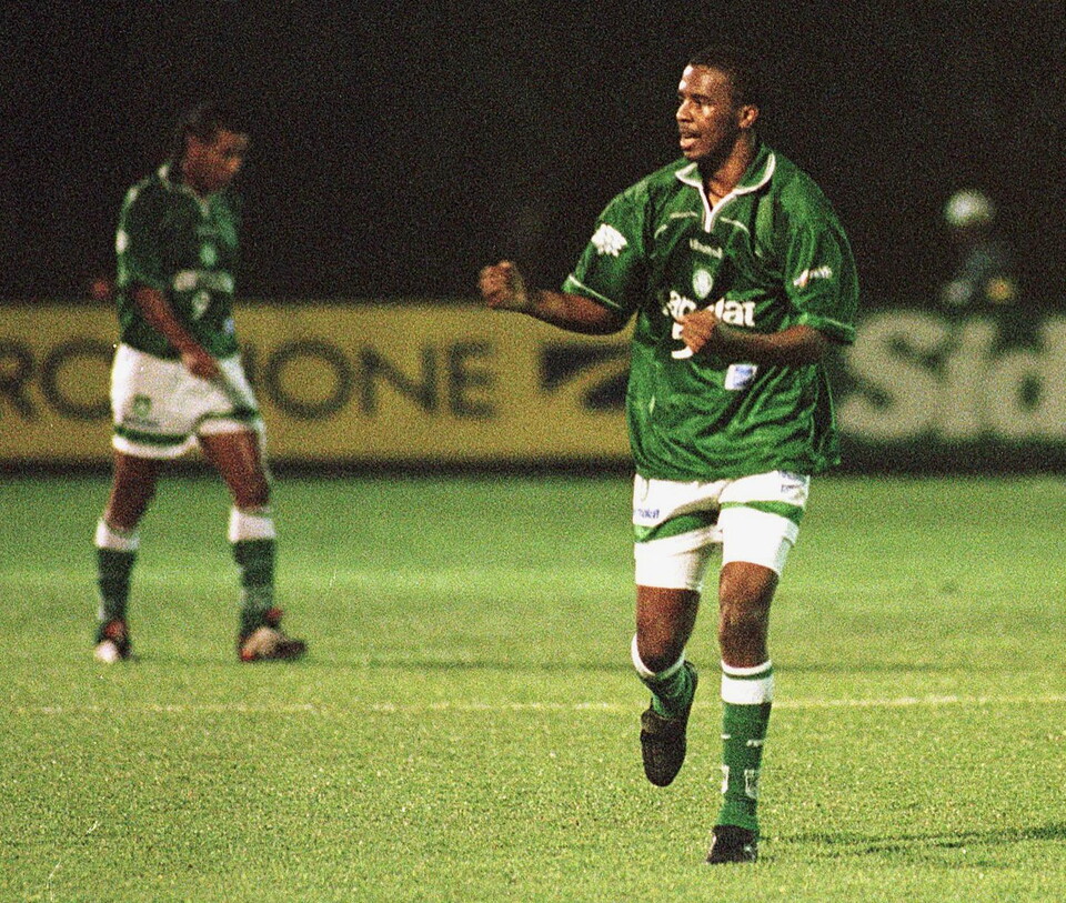 Roque Junior celebra su gol con Palmeiras