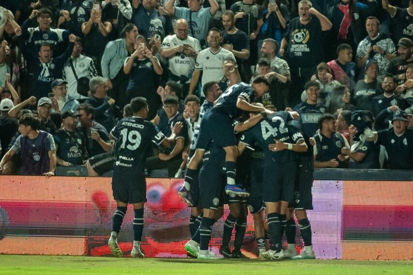 Jogadores do Independiente Rivadavia, da Argentina