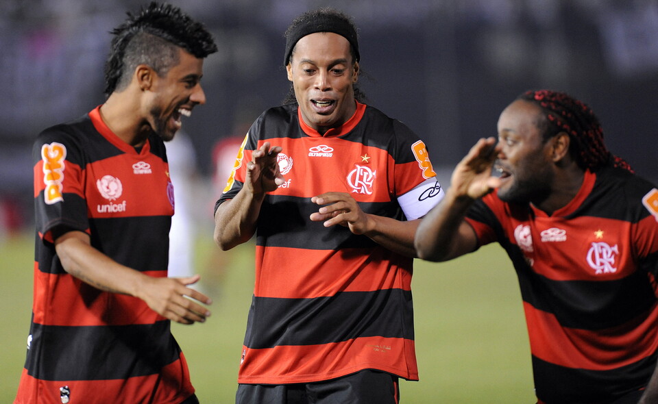 Vágner Love jogou a CONMEBOL Libertadores ao lado de Ronaldinho Gaúcho em 2012