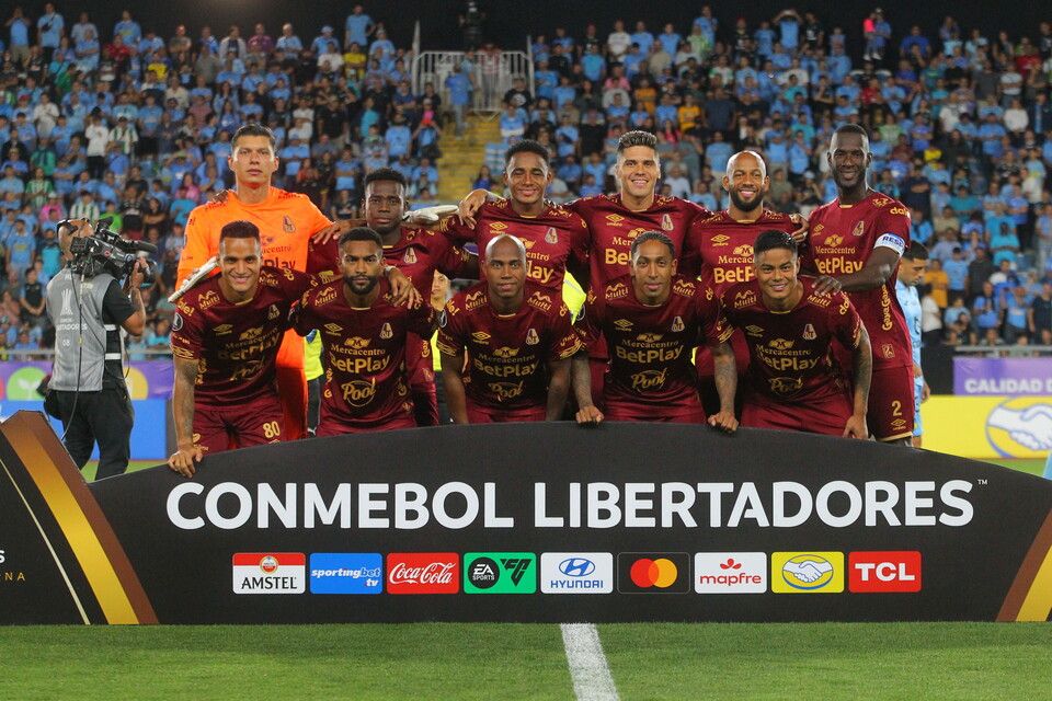 Jogadores do Tolima, antes da partida contra o O’Higgins