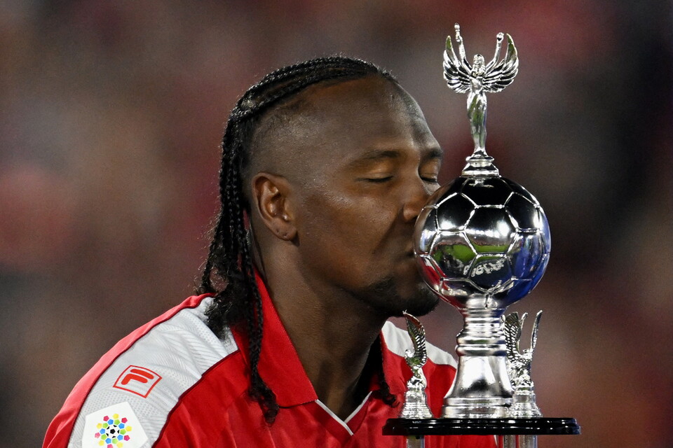 Rodallega sigue ganando títulos