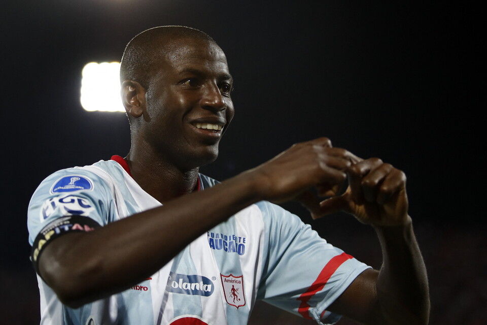 Adrian Ramos, atacante do America de Cali. Foto: Daniel MUNOZ / AFP