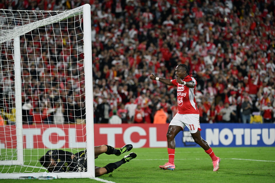 Hugo Rodallega, atacante do Independiente Santa Fe. Foto: Luis ACOSTA / AFP