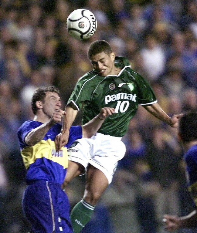 AFP__20000615__APW2000061523086__v2__MidRes__SocArgLibertadoresBocaPalmeiras3.jpg