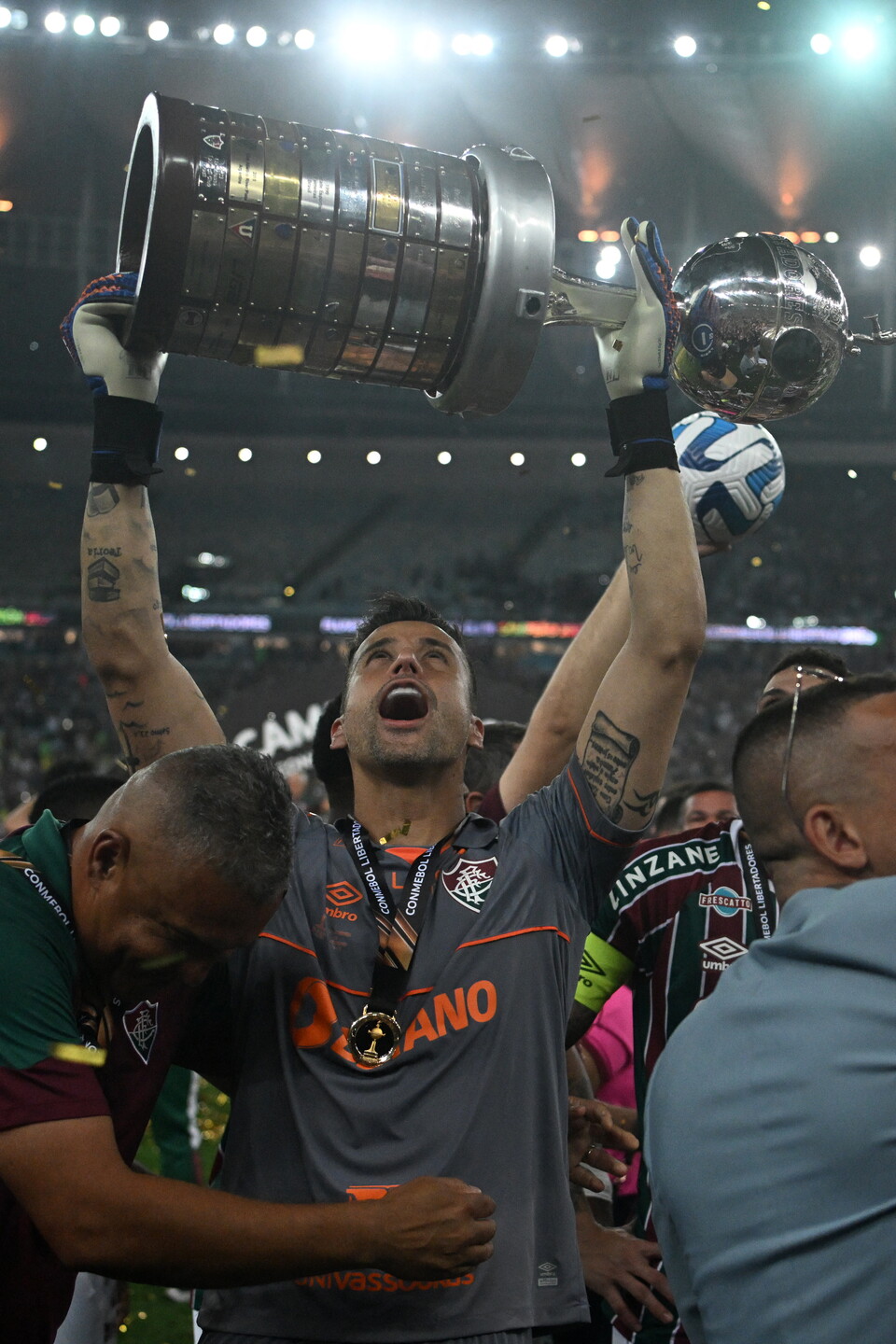 Fabio levanta la CONMEBOL Libertadores en 2023