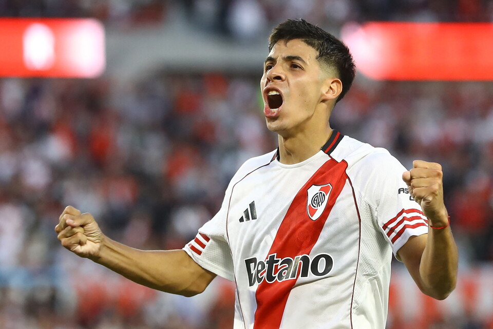 Tomás Galván celebra para River Plate