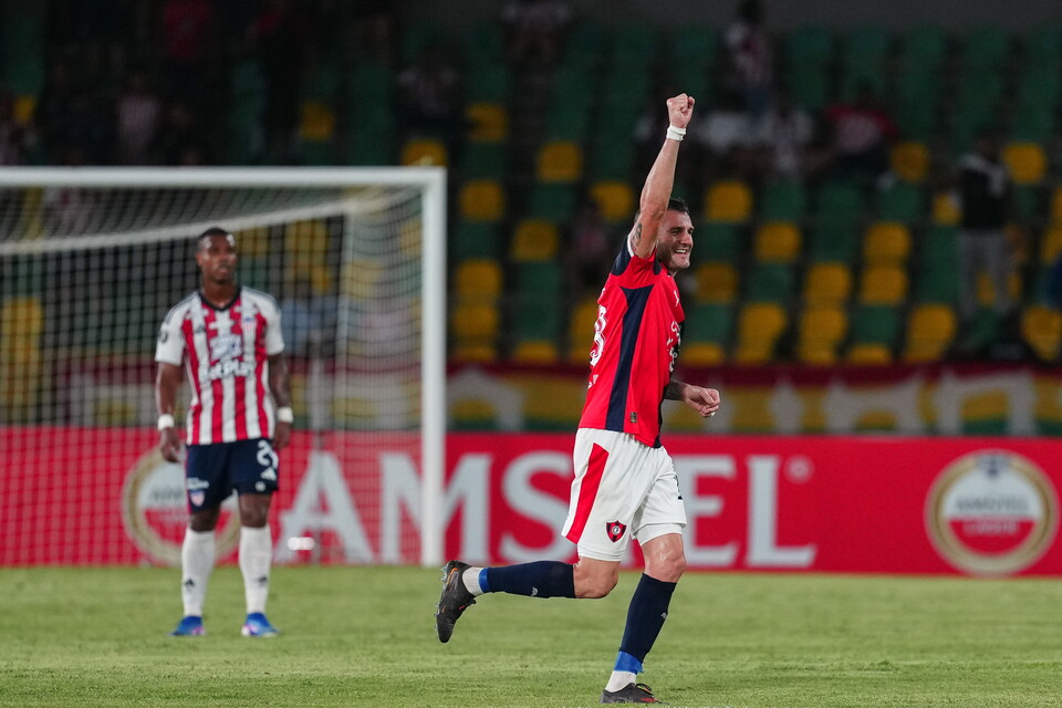 Cerro Porteño festejó con Vegetti