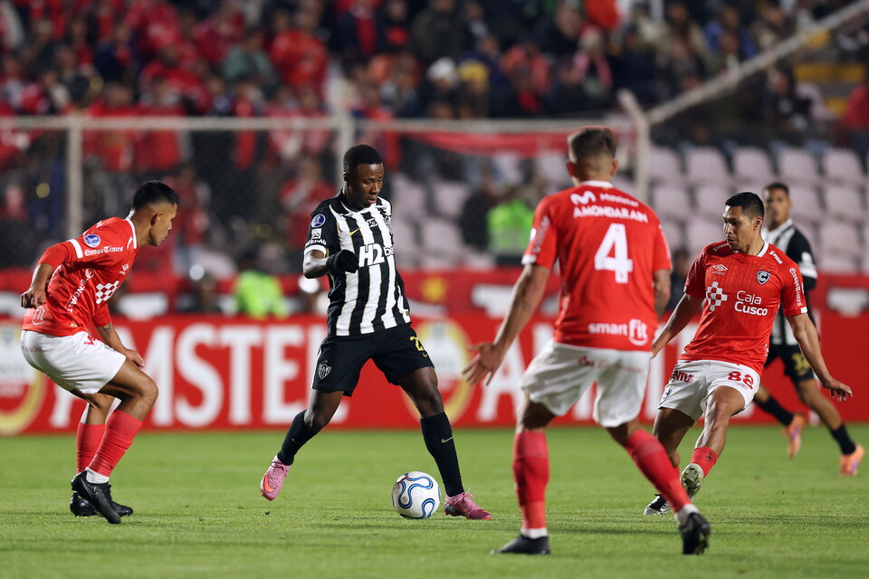 Mineiro vs Cienciano