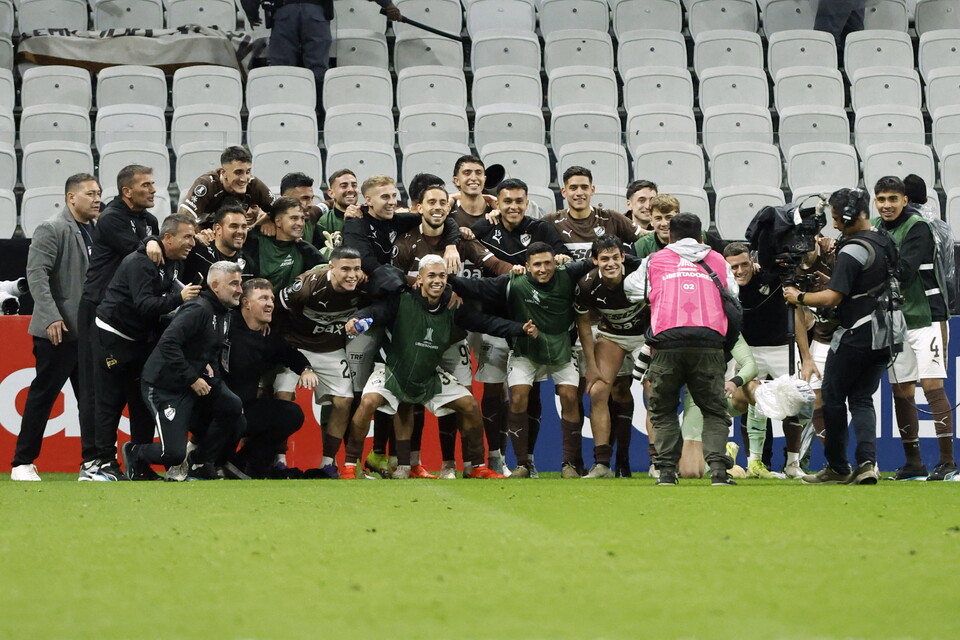 Platense y otra postal para la historia