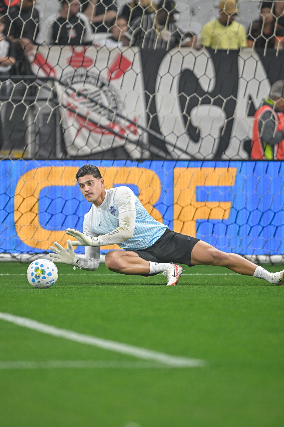 Fabián Volpi é o goleiro mais jovem da família Volpi. Foto: Tiago Winter / Barra FC