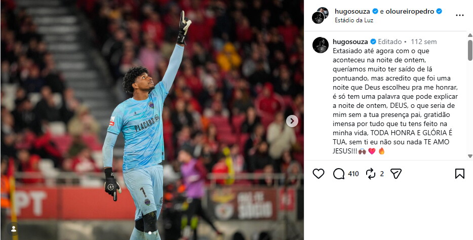Hugo Souza celebra três pênaltis defendidos pelo Chaves. Foto: Reprodução/Instagram