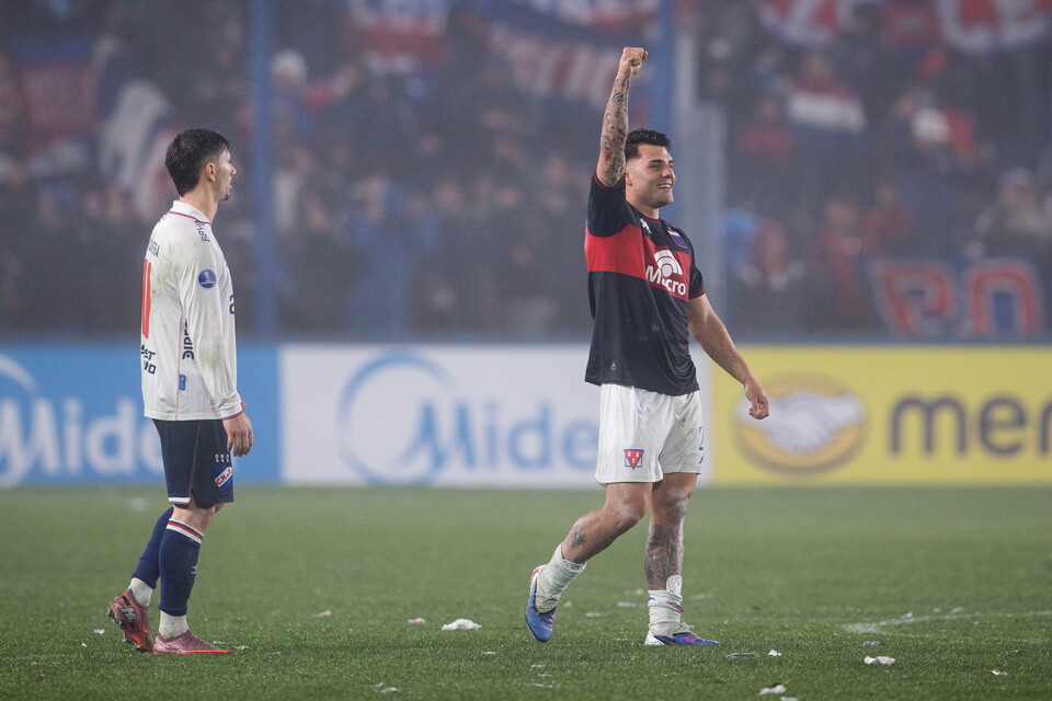 Ignacio Russo celebra ante Nacional