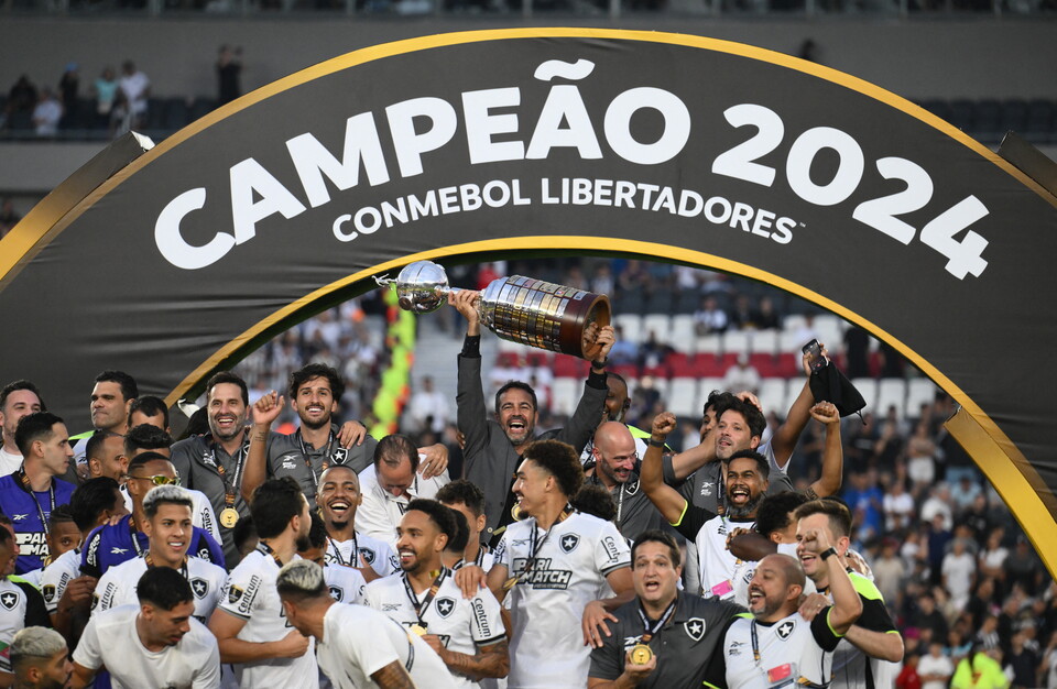 Artur Jorge, campeón con Botafogo en 2024