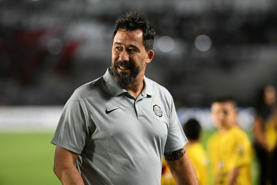 Pablo Vitamina Sánchez entrenador de Olimpia de Paraguay