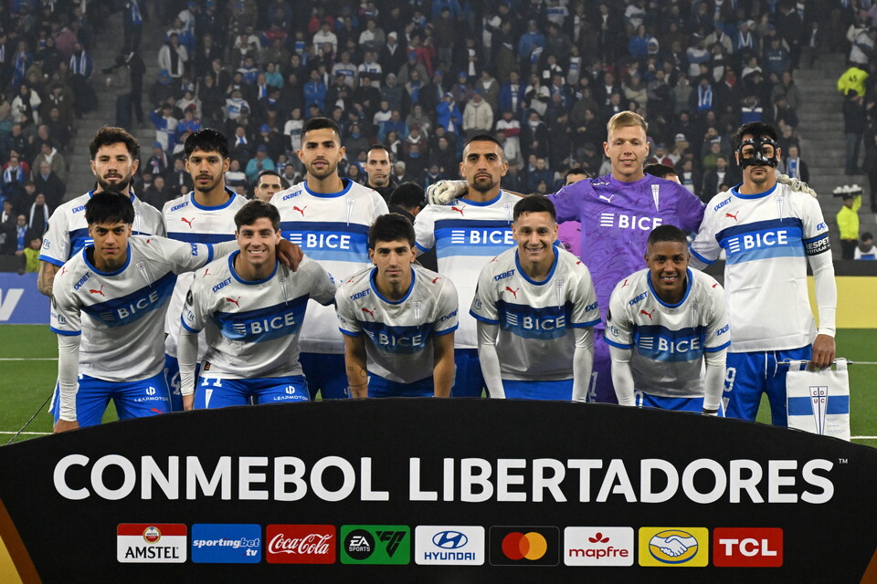 U Católica vs Barcelona