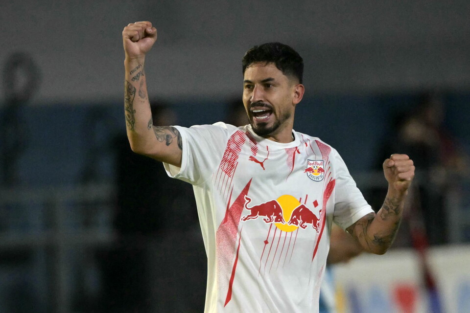Pedro Henrique celebra su gol para Red Bull Bragantino en la CONMEBOL Sudamericana 2026