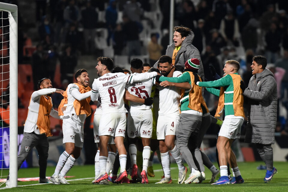 Fluminense festeja su clasificación a Cuartos de Final