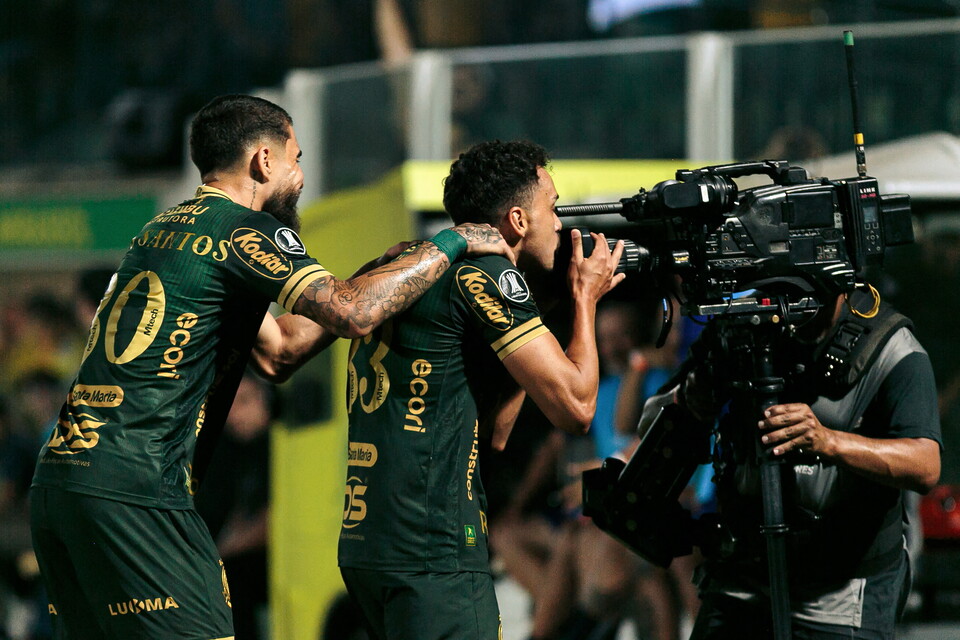 Mirassol celebra ante Liga