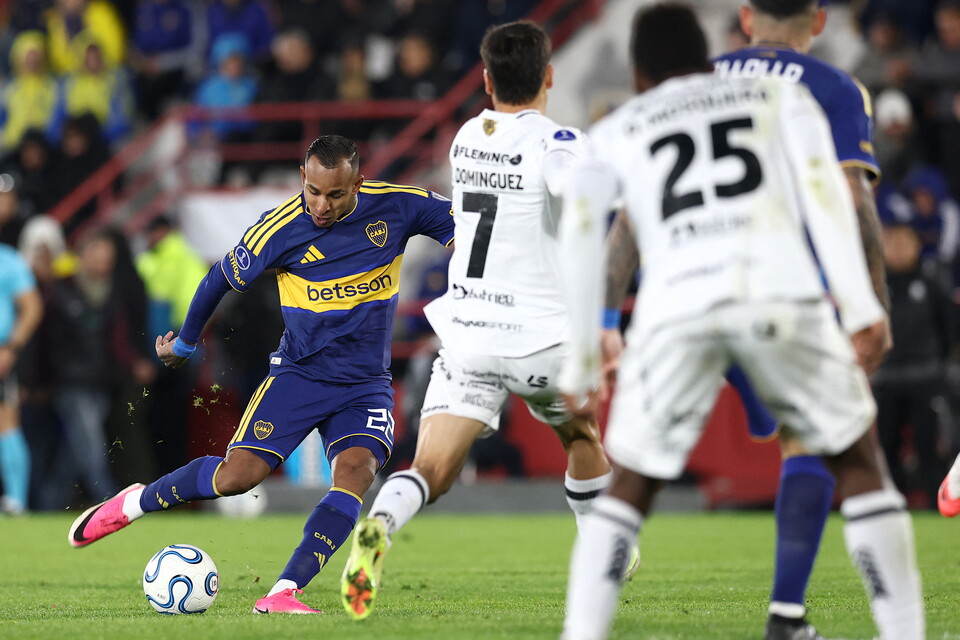 Sebastián Villa