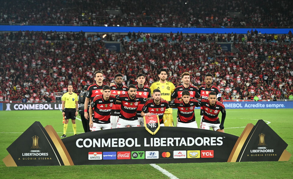 El 11 titular de Flamengo en la vuelta ante Independiente del Valle
