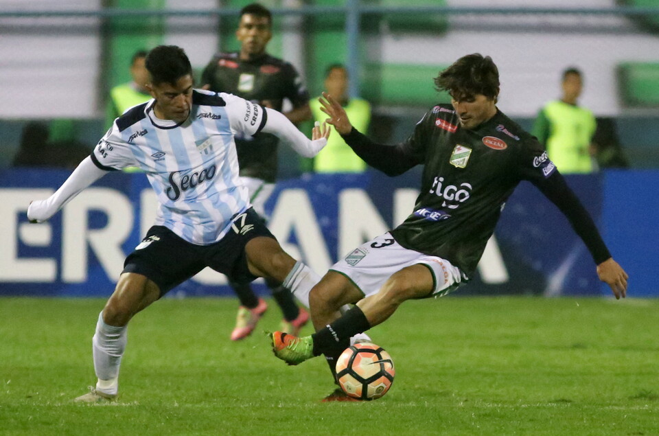 Tomás Cuello con Atlético Tucumán ante Oriente Petrolero