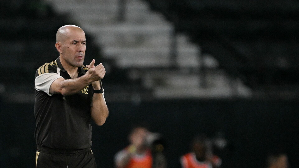 Leonardo Jardim, técnico do Flamengo, durante a partida contra o Botafogo