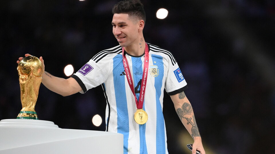 Montiel celebra la Copa Mundial 