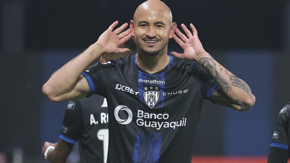 Cocoliso celebra el triunfo de IDV