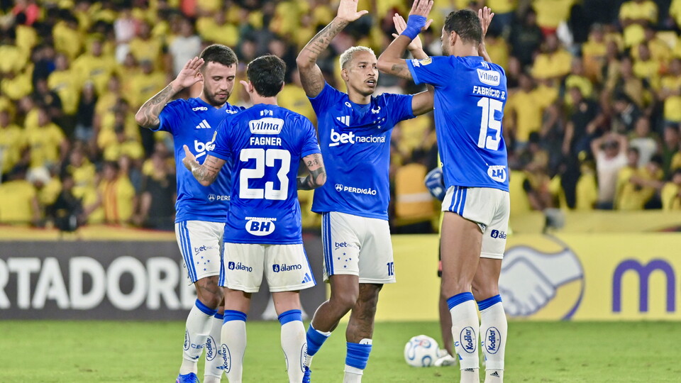 Cruzeiro - Debut