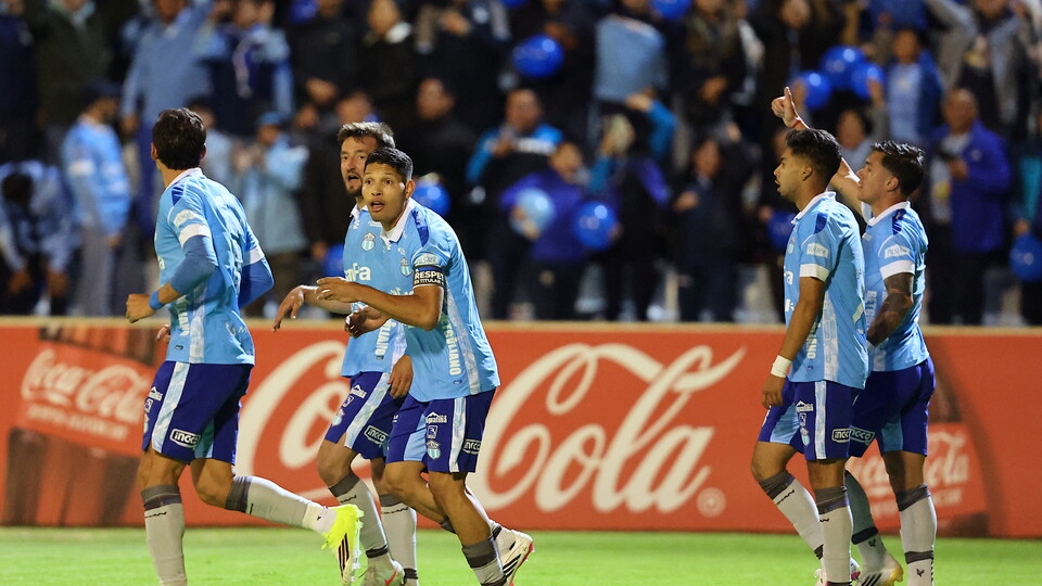 Macará empató en su debut