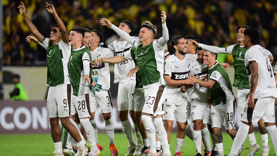 Platense ganó en Uruguay