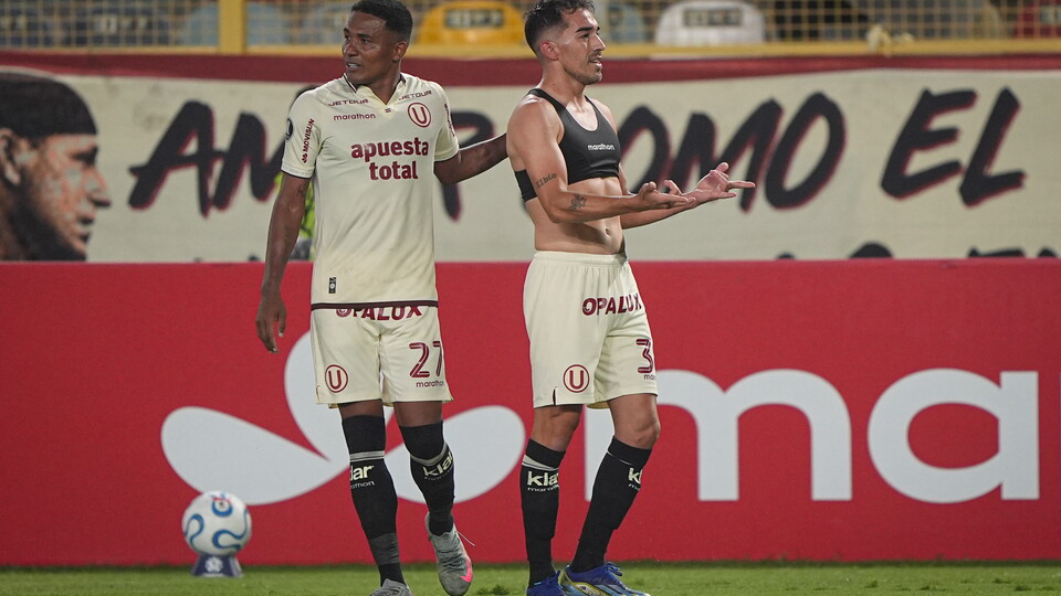 Universitario festejó ante Nacional