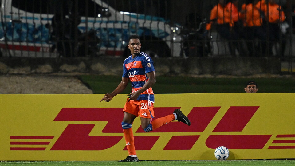 Jiovany Ramos, zagueiro panamenho da Academia Puerto Cabello. Foto: Juan BARRETO / AFP