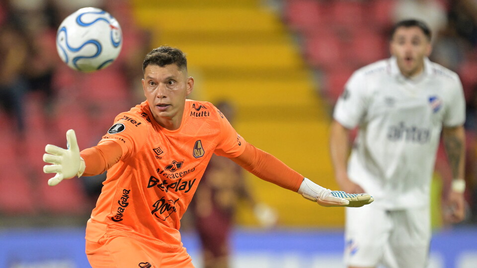 Neto Volpi, goleiro do Tolima. Foto: Raul ARBOLEDA / AFP