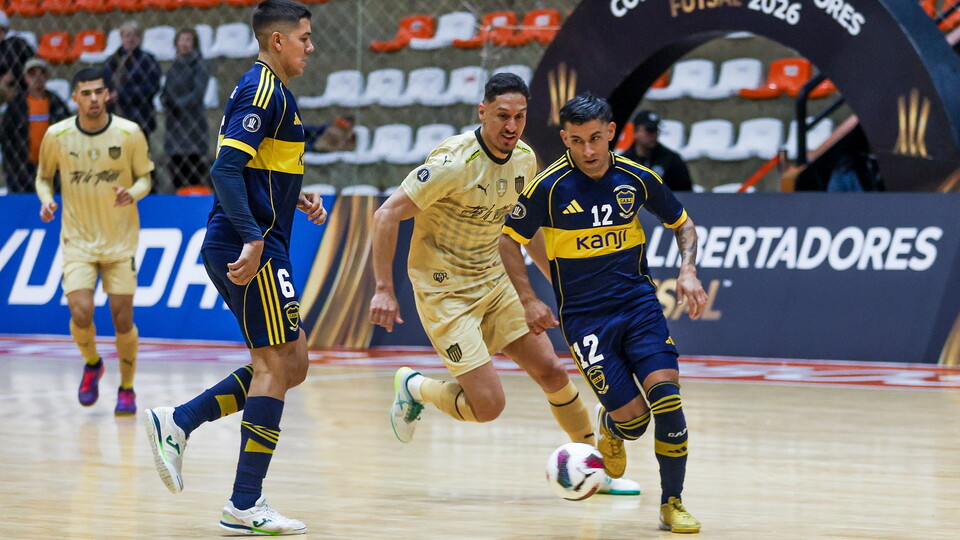 Boca goleó a Peñarol y clasificó a la siguiente fase
