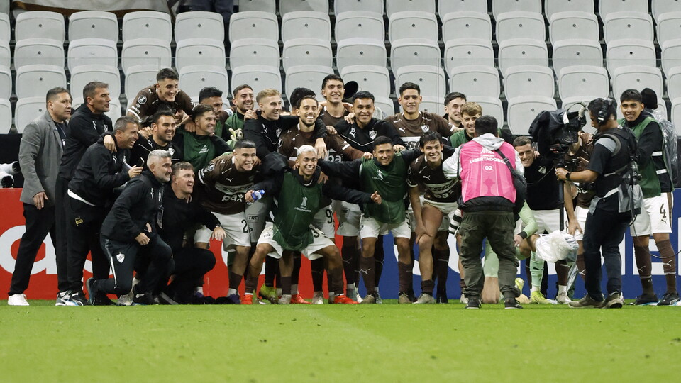 Platense y otra postal para la historia