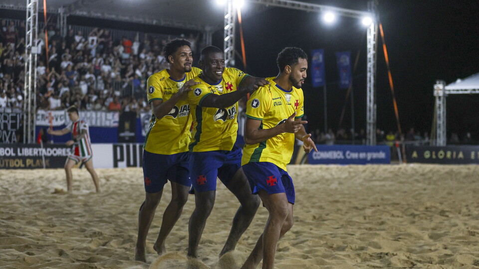 Vasco festeja en Fútbol Playa