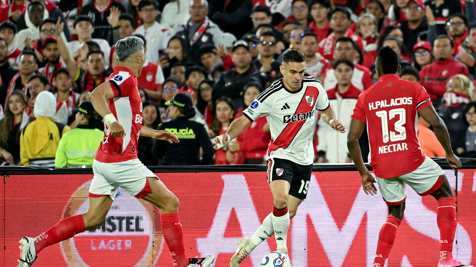 Independiente Santa Fe y River igualaron en Bogotá