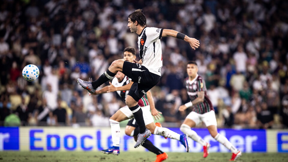 Santiago Sosa, jerarquía en el mediocampo de Vasco da Gama