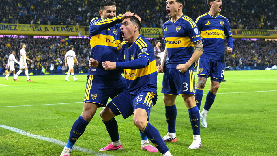 Miguel Merentiel festeja el gol del triunfo ante Sao Paulo