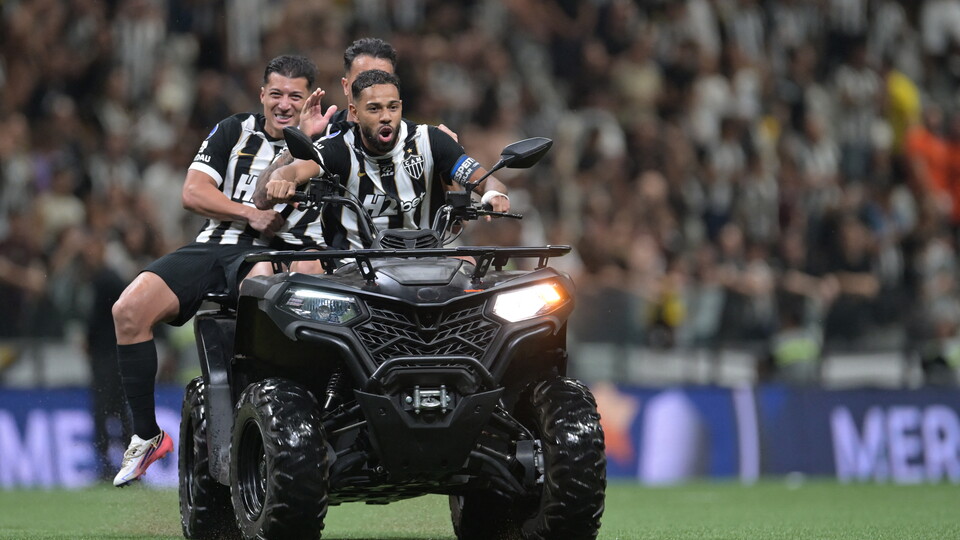 Los festejos de Atlético Mineiro tras la remontada ante Santos