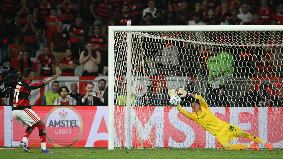 Fernando Muslera, el hombre clave en el arco de Estudiantes