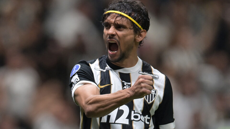 Gustavo Scarpa celebra en Atlético Mineiro